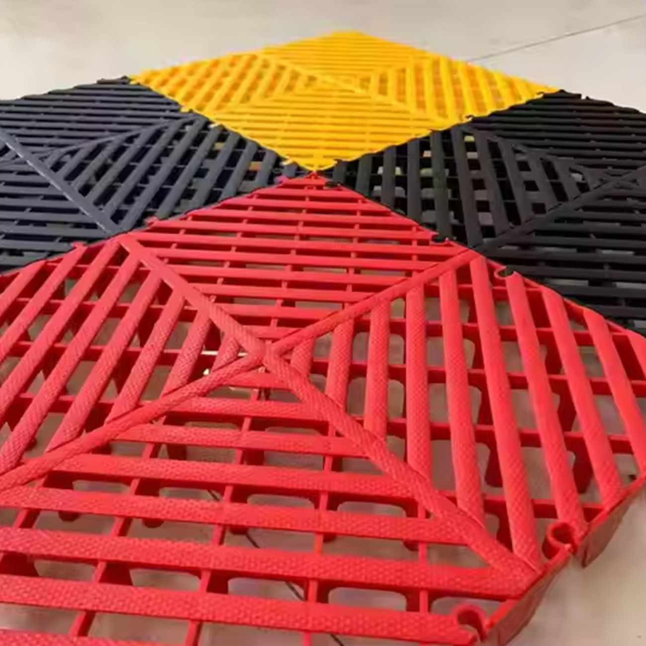 Detailing Studio Tiles – 40×40 cm | 32mm Thick | Heavy-Duty Flooring