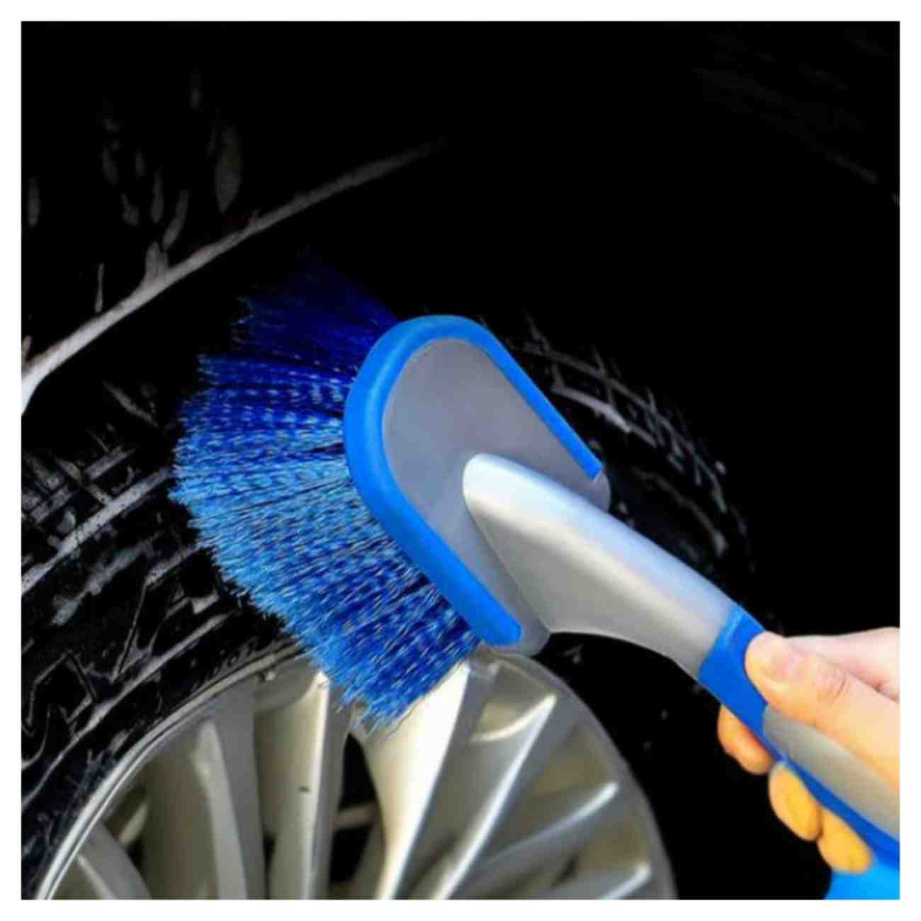 Fender Well Cleaning Brush – Short Handle for Tight Spaces